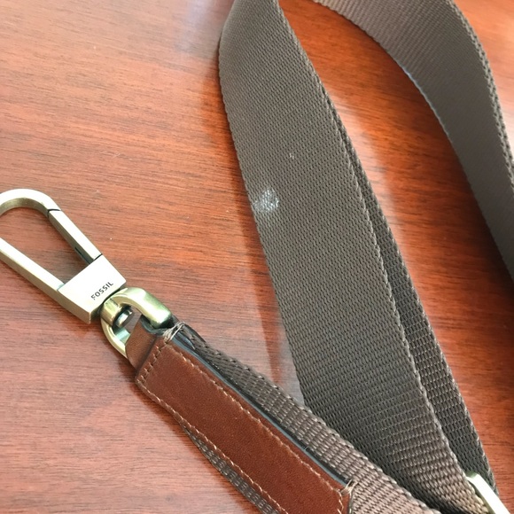 FOSSIL Notebook Sling - Picture 4 of 4